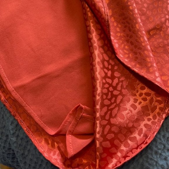 WHBM Long Sleeved Pink/Red Blouse Size Small - Picture 8 of 9